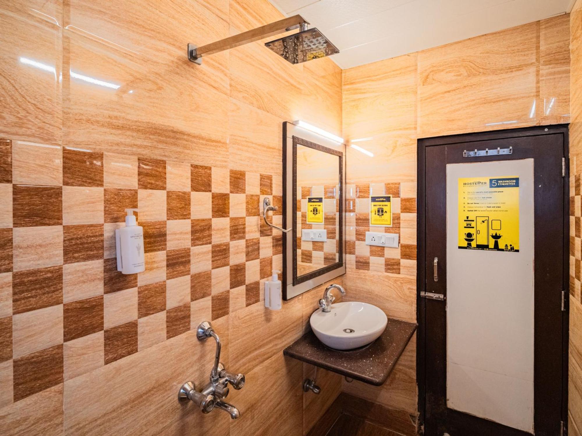 The Hosteller Simlá Szoba fotó